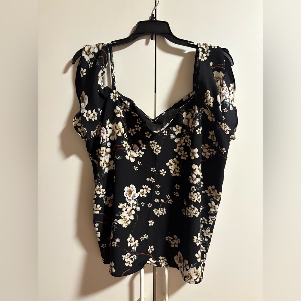 Woman’s Forever 21 Black Floral off the shoulder Top size L